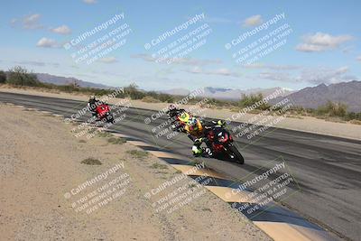 media/Nov-16-2025-Race Pace (Sun) [[8c5fa54630]]/Non Verified Riders (1st 20 Minutes)/3-Turn 3 Inside (11am)/